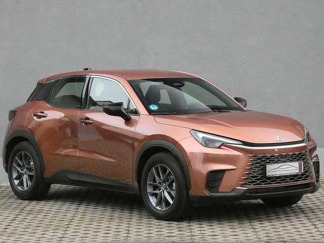 Gebraucht Lexus LBX 136 PS (100 kW) 2024 Kupferrot SUV