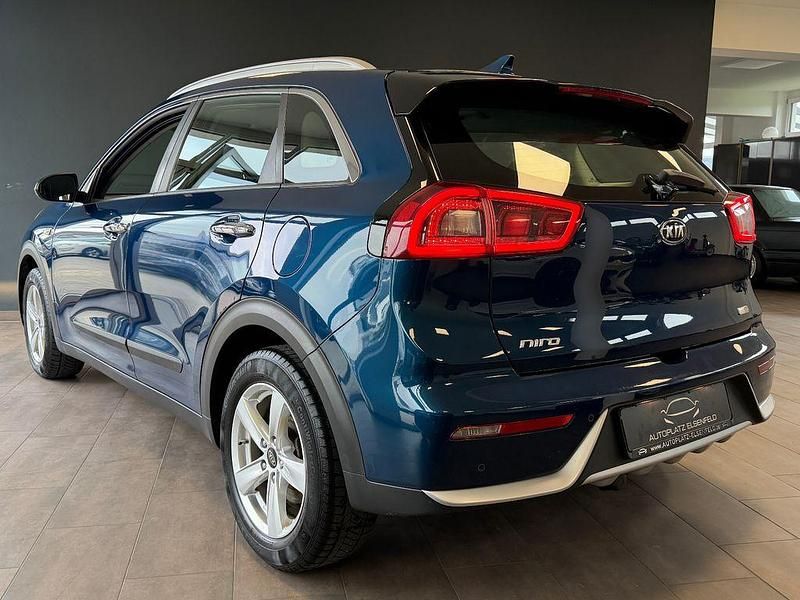 Gebraucht Kia Niro Vision 141 PS (103 kW) 2017 Blau SUV