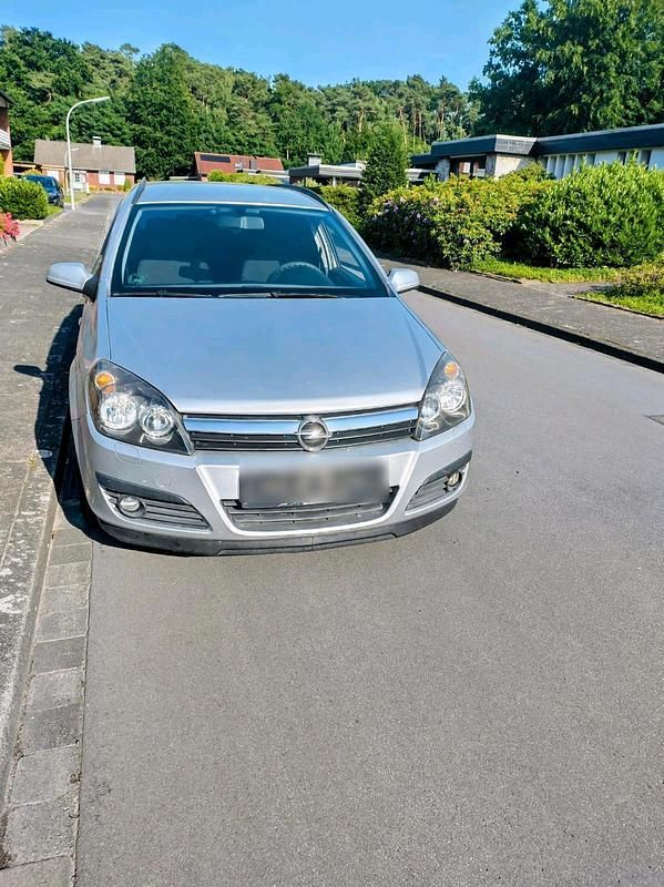 Grau Gebraucht 2005 Opel Astra Kombi | 1.400 € (Fairer Preis) - Bild 1/4