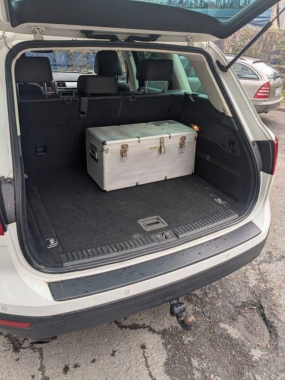 Gebraucht VW Touareg 204 PS (150 kW) 2017 Weiß SUV