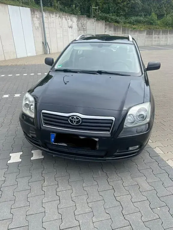 Gebraucht Toyota Avensis Executive 163 PS (119 kW) 2004 Schwarz Kombi