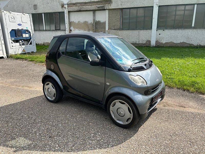 Usata Smart ForTwo Coupé 55 CV (40 kW) 2002 Grigio Utilitaria