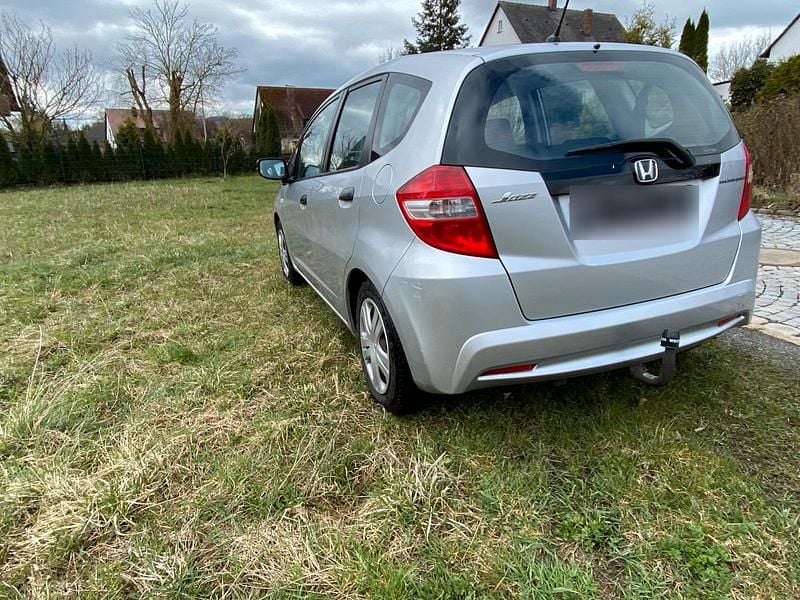 Gebraucht Honda Jazz 90 PS (66 kW) 2012 Silber Kleinwagen