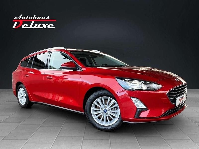 Gebraucht Ford Focus Titanium 150 PS (110 kW) 2020 Rot Kombi