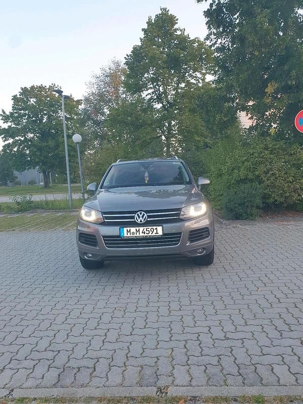 Gebraucht VW Touareg 239 PS (175 kW) 2010 Grün SUV