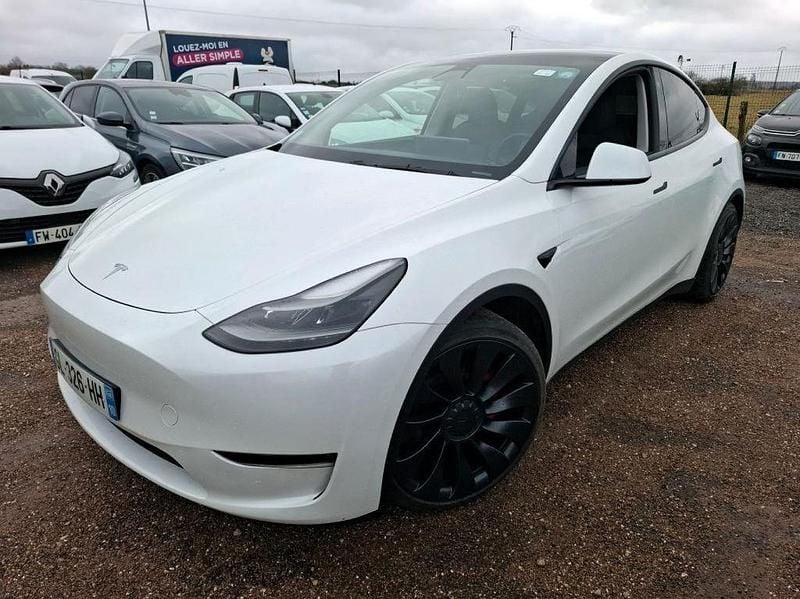 Weiß Gebraucht 2022 Tesla Model Y Performance SUV | 33.480 € (Guter Preis) - Bild 1/4