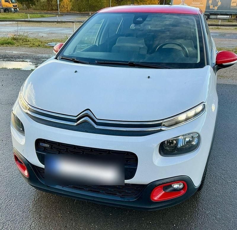 Weiß Gebraucht 2018 Citroën C3 PureTech Kleinwagen | 8.100 € (Fairer Preis) - Bild 1/4