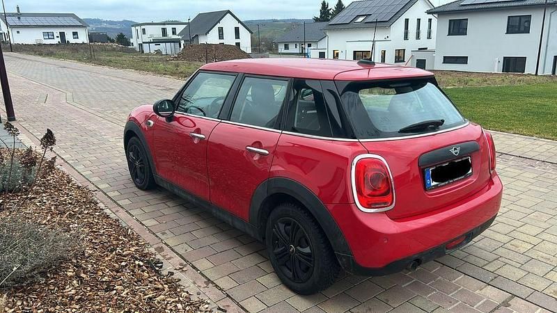 Gebraucht Mini One D 95 PS (69 kW) 2018 Rot Kleinwagen