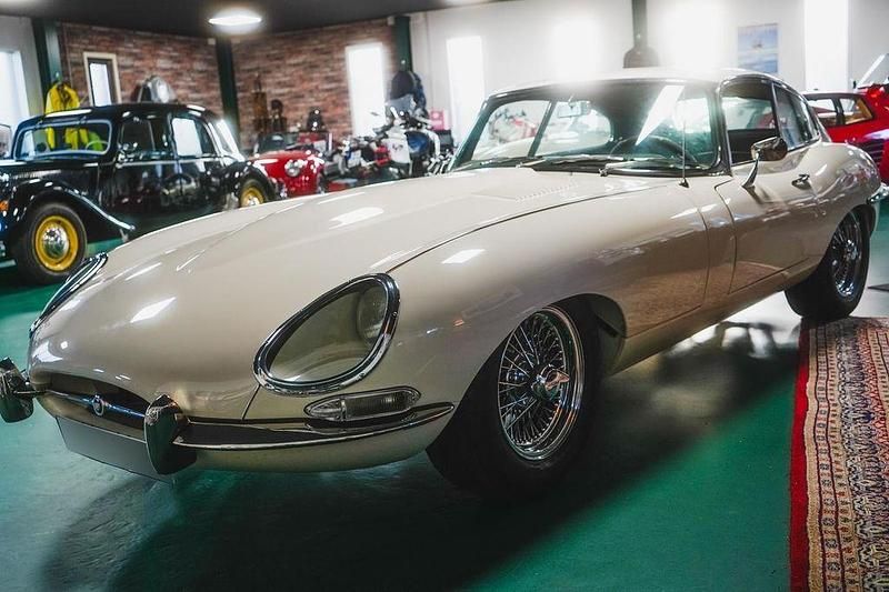 Gebraucht Jaguar E-Type S 265 PS (194 kW) 1966 Weiß Coupé