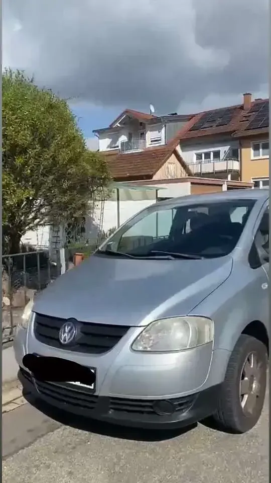 Używany VW Fox 54 KM (39 kW) 2005 Srebrny Hatchback