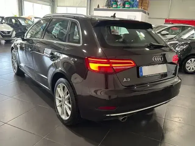 Brugt Audi A3 Design 116 HK (85 kW) 2017 Brun Sedan