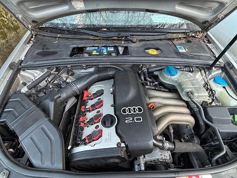 Gebraucht Audi A4 131 PS (96 kW) 2001 Silber Limousine