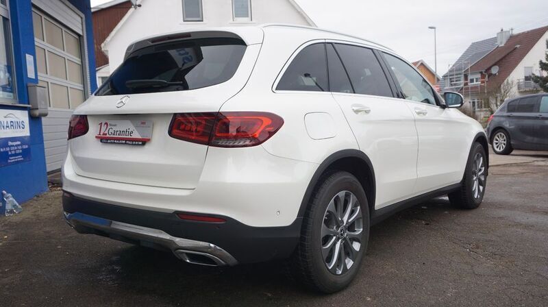 Gebraucht Mercedes GLC300 258 PS (189 kW) 2020 Weiß SUV