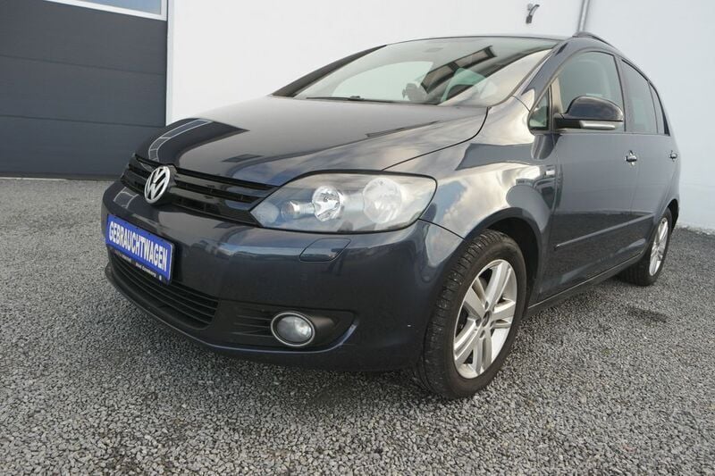 Blau Gebraucht 2012 VW Golf VII Match Limousine | 4.300 € (Superpreis) - Bild 1/4