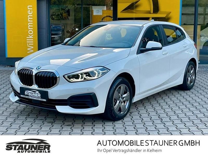Alpinweiss iii Gebraucht 2024 BMW 116 Advantage Kleinwagen | 20.980 € (Guter Preis) - Bild 1/3