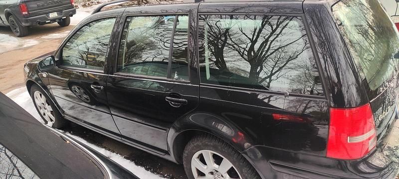 Gebraucht VW Golf IV Pacific 101 PS (74 kW) 2003 Schwarz Kombi