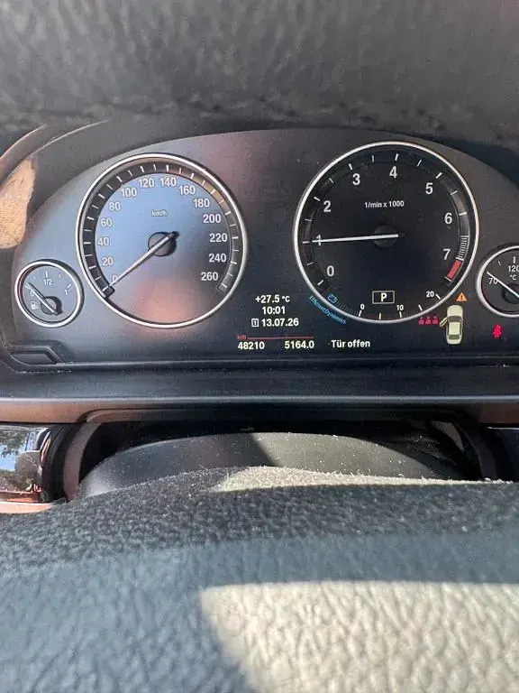 Gebraucht BMW 528 245 PS (180 kW) 2014 Grau Limousine