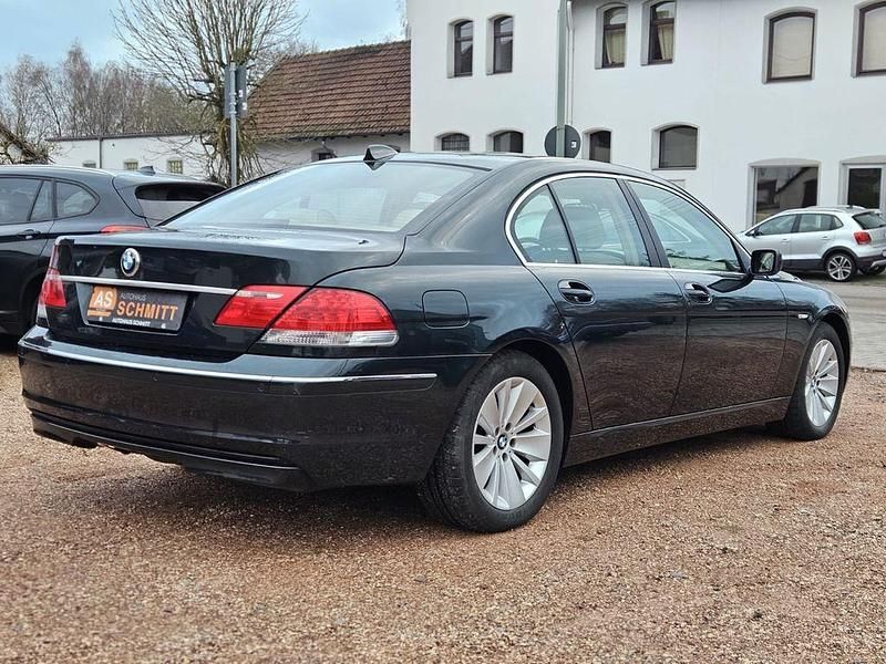 Gebraucht BMW 740 306 PS (225 kW) 2007 Grün Limousine