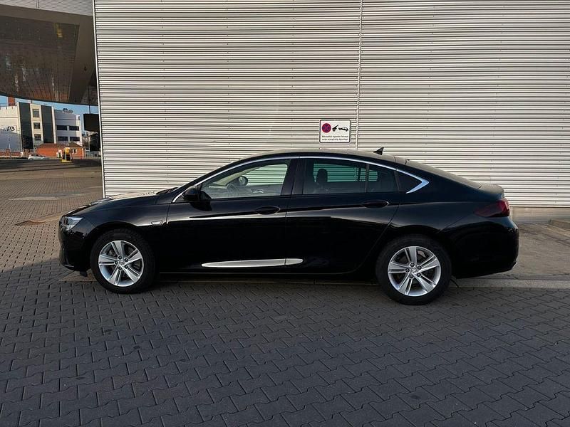 Gebraucht Opel Insignia Elegance 174 PS (127 kW) 2021 Schwarz Limousine