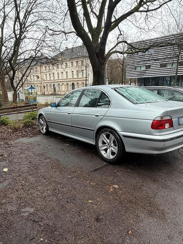 Gebraucht BMW 528 193 PS (141 kW) 1998 Silber Limousine