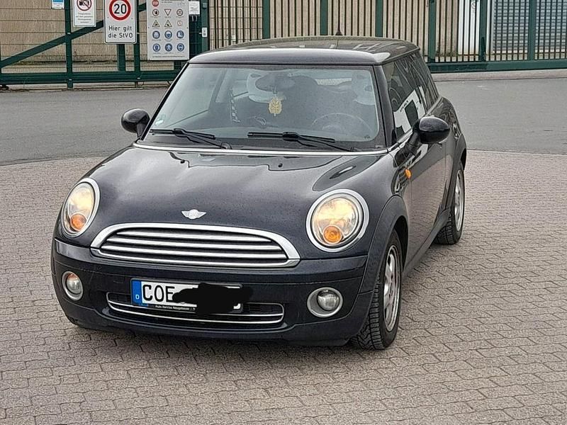 Second-hand Mini ONE 95 CP (69 kW) 2007 Negru Hatchback