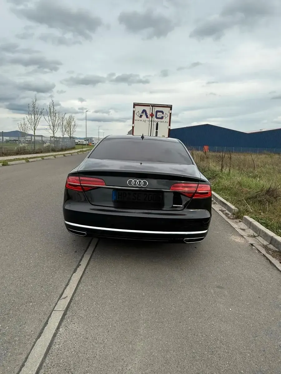 Gebraucht Audi A8L Comfort 385 PS (283 kW) 2014 Andere farben Limousine