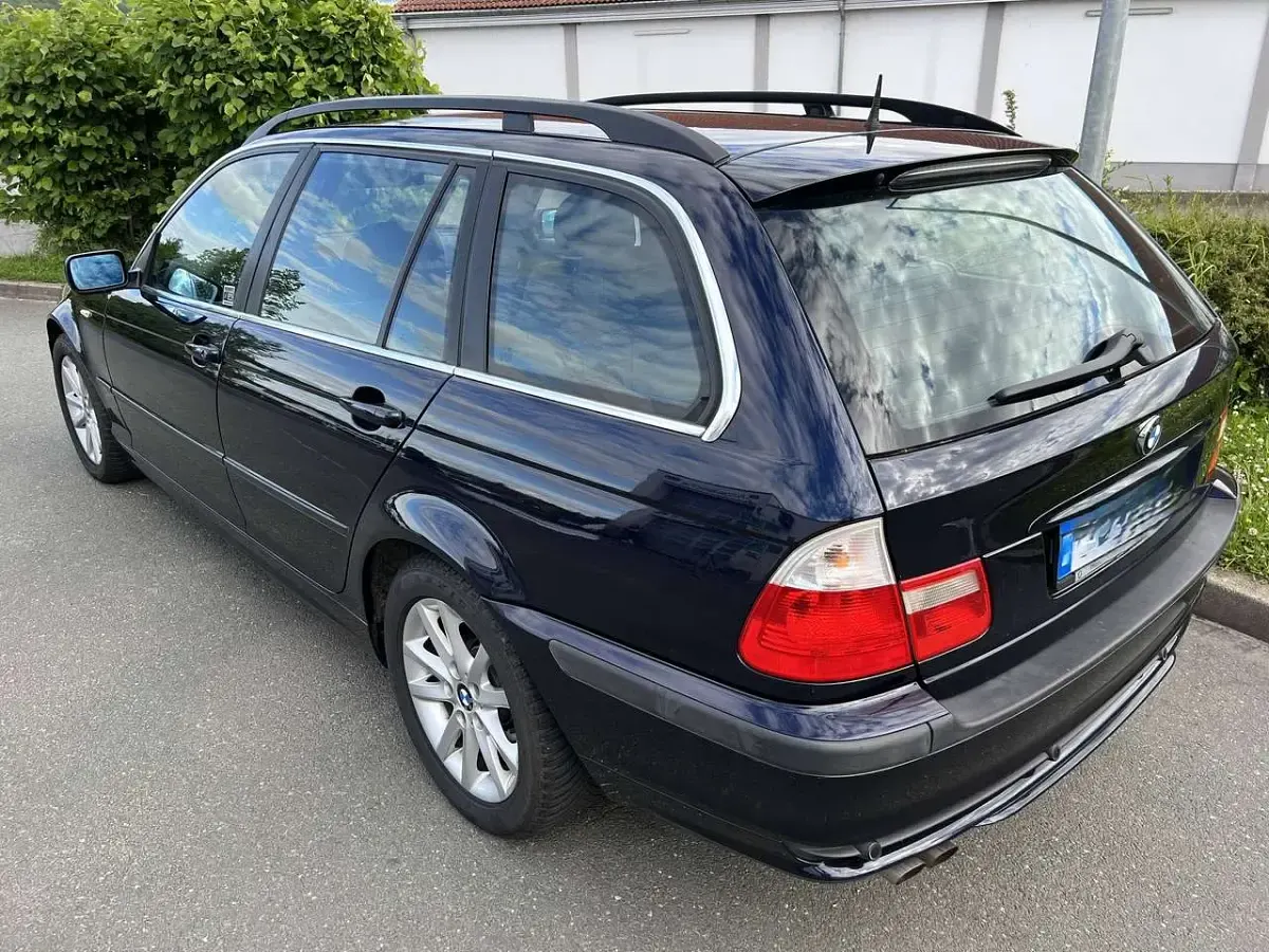 Gebraucht BMW 320 Exclusive 170 PS (125 kW) 2004 Blau Kombi