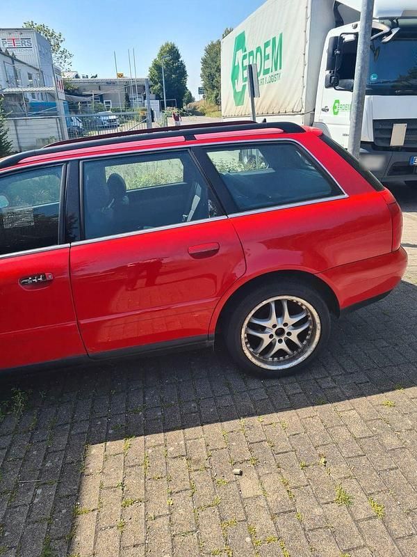 Gebraucht Audi A4 165 PS (121 kW) 2001 Rot Kombi