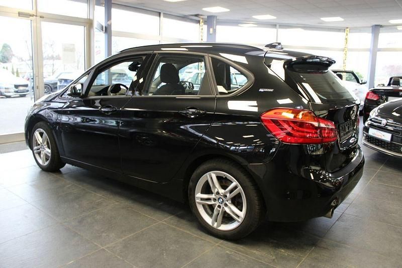 Gebraucht BMW 225 Active Tourer Advantage 136 PS (100 kW) 2018 Schwarz Van / Kleinbus