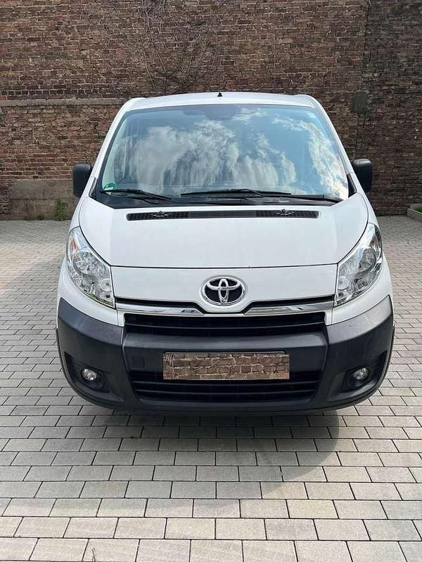 Weiß Gebraucht 2015 Toyota Proace Van | 6.970 € (Superpreis) - Bild 1/4