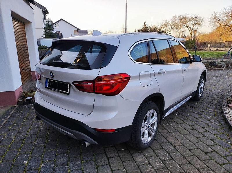 Gebraucht BMW X1 xLine 231 PS (169 kW) 2016 Weiß SUV