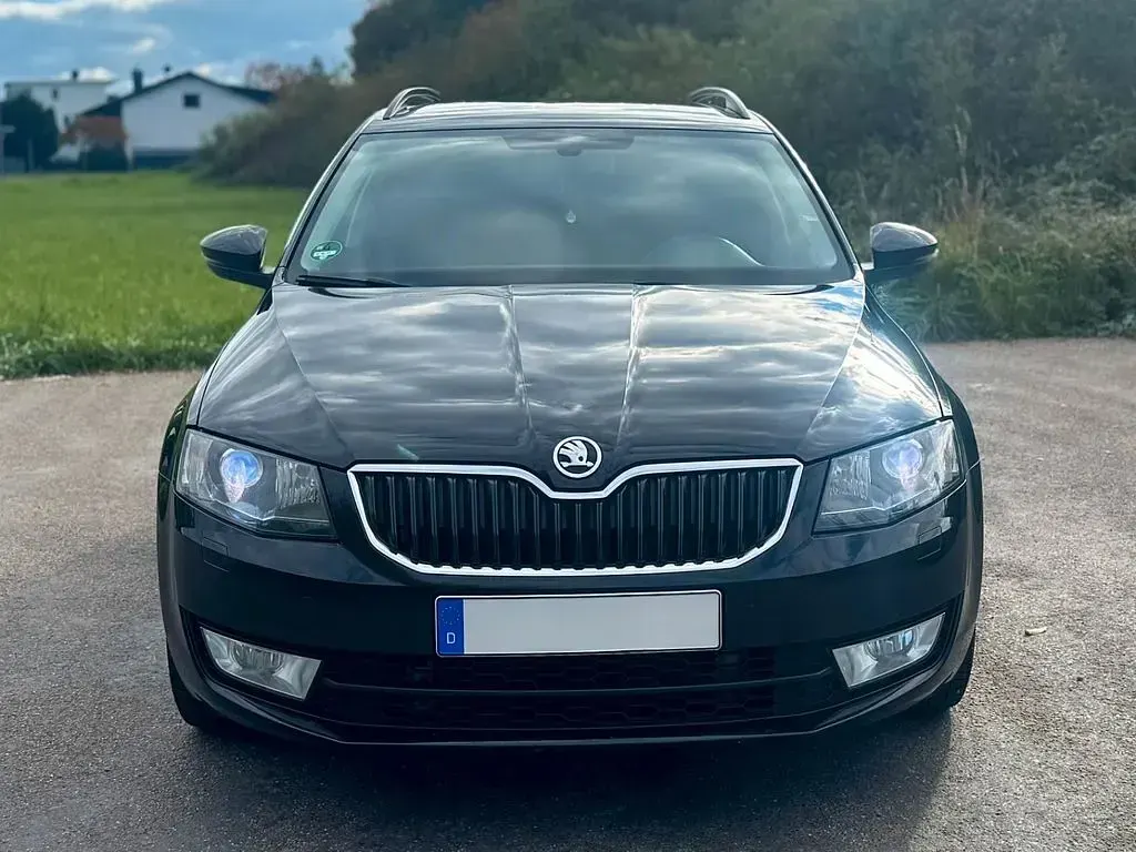Gebraucht Skoda Octavia 150 PS (110 kW) 2015 Schwarz Kombi