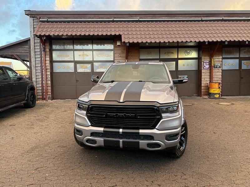 Second-hand Dodge Ram 420 CP (308 kW) 2023 Argintiu Pickup