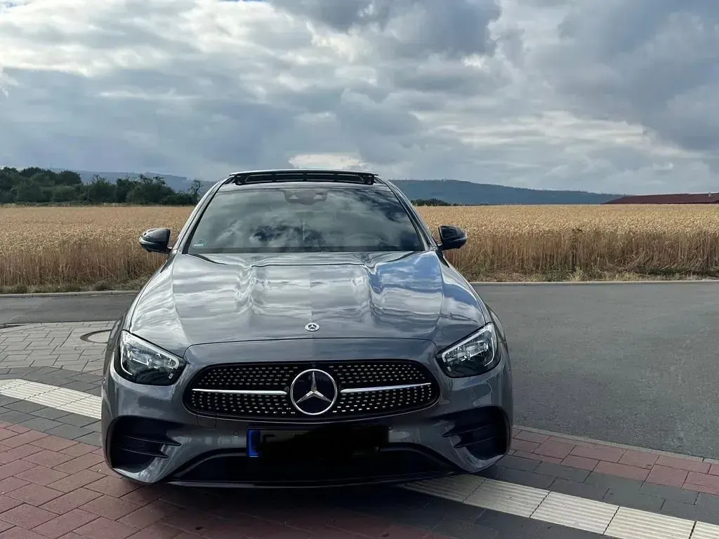 Gebraucht Mercedes E400 AMG 330 PS (242 kW) 2023 Grau Limousine