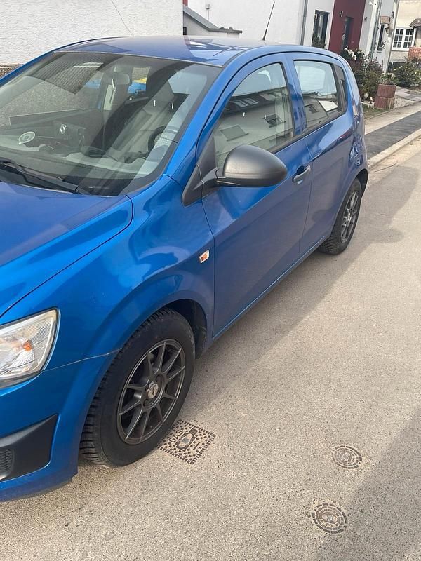 Gebraucht Chevrolet Aveo 69 PS (50 kW) 2012 Blau Kleinwagen