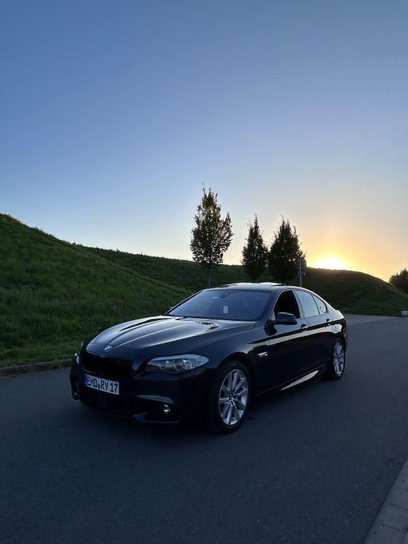 Grau Gebraucht 2013 BMW 530 M Sport Limousine | 14.990 € (Fairer Preis) - Bild 1/4