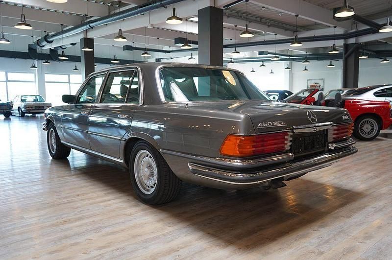 Gebraucht Mercedes 450 286 PS (210 kW) 1977 Grau Limousine