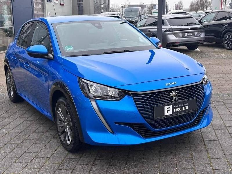 Gebraucht Peugeot e-208 Active 100 kW (136 PS) 2021 Blau Kleinwagen