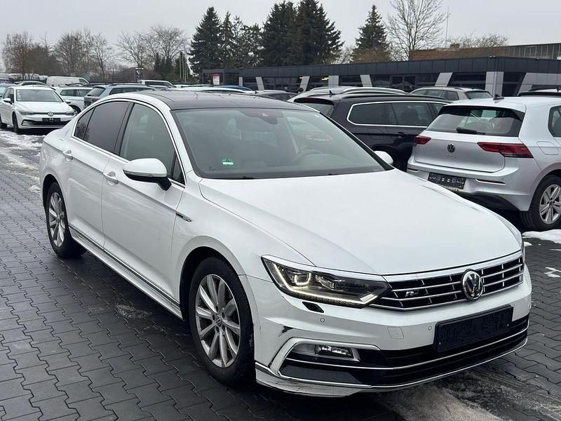 Gebraucht VW Passat R-line 239 PS (175 kW) 2017 Weiß Limousine