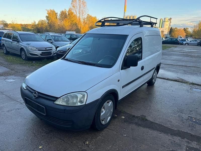 Weiß Gebraucht 2003 Opel Campo Abholung | 1.499 € - Bild 1/4
