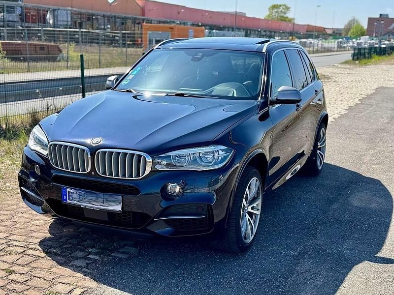Gebraucht BMW X5 Sport Line 381 PS (280 kW) 2015 Schwarz SUV