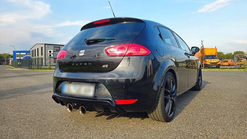 Gebraucht Seat Leon CUPRA 265 PS (194 kW) 2011 Schwarz Kleinwagen