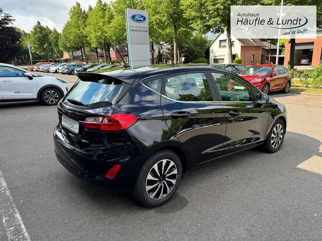 Gebraucht Ford Fiesta Titanium 125 PS (91 kW) 2024 Obsidianschwarz metallic Kleinwagen