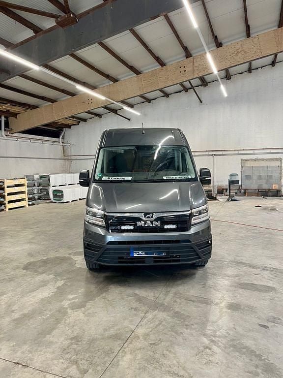 Grau Gebraucht 2022 MAN TGE Van | 36.500 € (Superpreis) - Bild 1/4