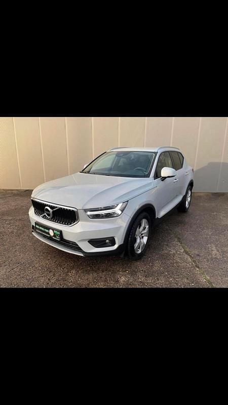 Weiß Gebraucht 2019 Volvo XC40 SUV | 21.000 € (Superpreis) - Bild 1/4