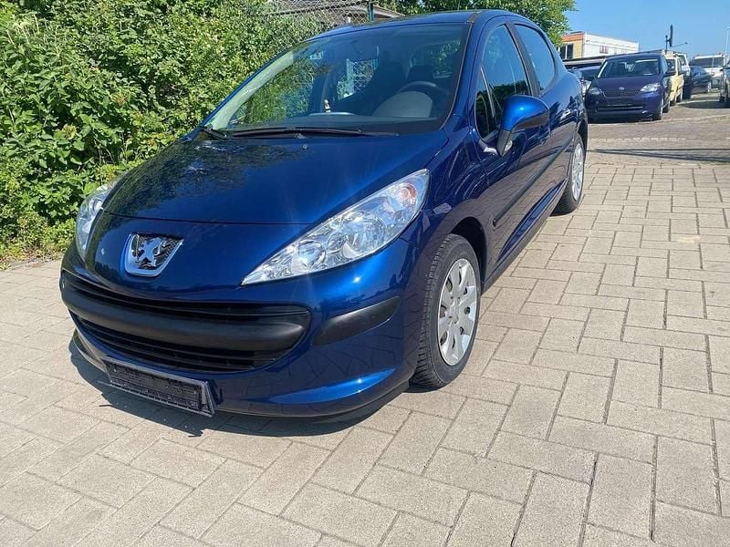 Blau metallic mit schutzlack Gebraucht 2008 Peugeot 207 Tendance Kleinwagen | 3.300 € (Teuer) - Bild 1/4