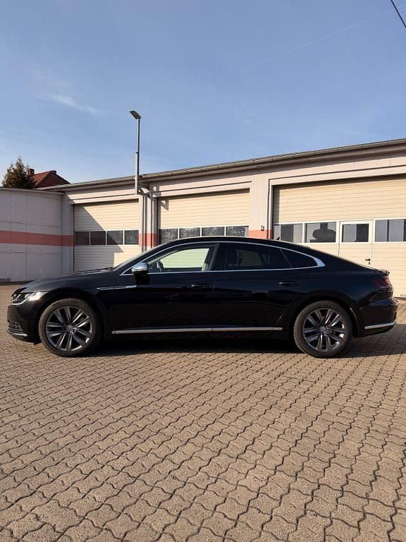 Gebraucht VW Arteon 190 PS (139 kW) 2018 Schwarz Kleinwagen