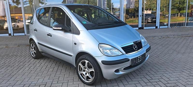 Silber Gebraucht 2004 Mercedes A140 Limousine | 2.890 € - Bild 1/4