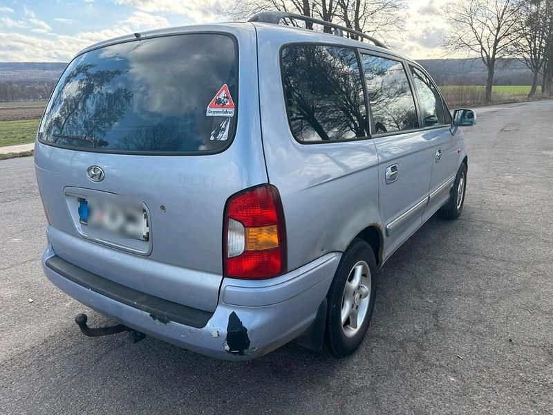Gebraucht Hyundai Trajet 173 PS (127 kW) 2002 Grau Van / Kleinbus