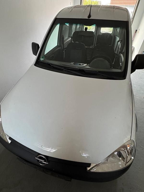 Weiß Gebraucht 2008 Opel Combo Van / Kleinbus | 1.199 € (Guter Preis) - Bild 1/4